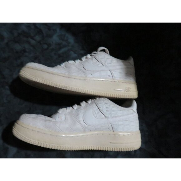 Nike Air Force 1 '07 LV8 White Croc Embossed Leather Low Top Sneakers 749144 103 - Picture 5 of 8